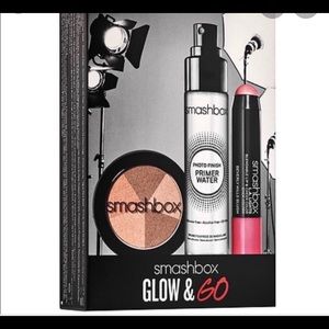 Smashbox Glow and go